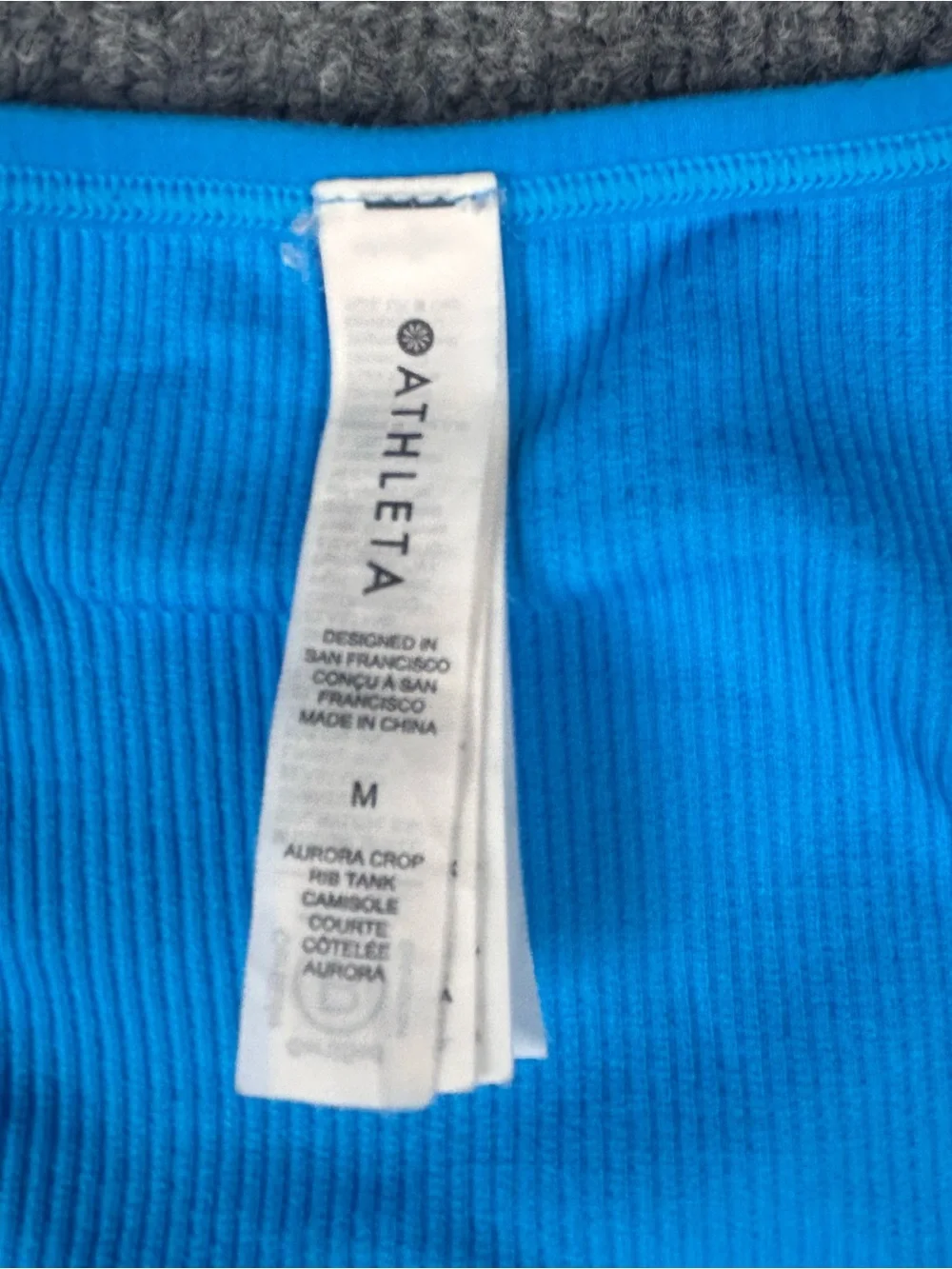 Athleta Aurora Crop Rib Tank Top Blue Seamless VNeck Medium Gym Athleisure Yoga - Picture 2 of 8